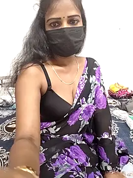 Snapshot of Misss-julli chatting on September 2025 12:49:02 PM Misss-julli online show from September 2025 12:49:02 PM