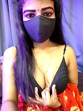 Snapshot of Misss-julli chatting on March 2026 12:44:01 AM Misss-julli online show from March 2026 12:44:01 AM