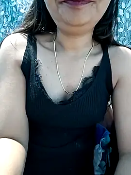 Snapshot of Vaani_Actress chatting on February 2026 01:04:01 AM Vaani Actress online show from February 2026 01:04:01 AM