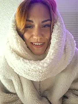 Snapshot of SlimBellaa chatting on November 2025 09:14:02 PM SlimBellaa online show from November 2025 09:14:02 PM