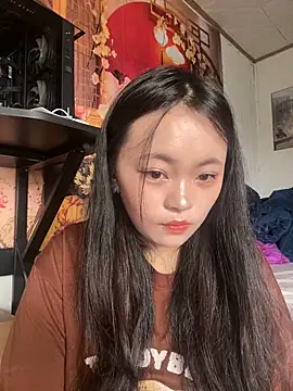 Julia-Elsa online show from October 2025 03:28:01 AM