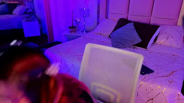 Snapshot of AlanaOdison chatting on November 2025 08:33:02 PM AlanaOdison online show from November 2025 08:33:02 PM