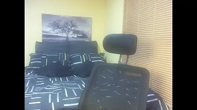 Snapshot of NawtyLisa chatting on October 2025 12:07:02 AM NawtyLisa online show from October 2025 12:07:02 AM