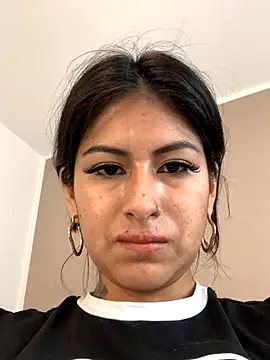 Snapshot of mrskarmaa chatting on November 2025 10:14:01 AM mrskarmaa online show from November 2025 10:14:01 AM