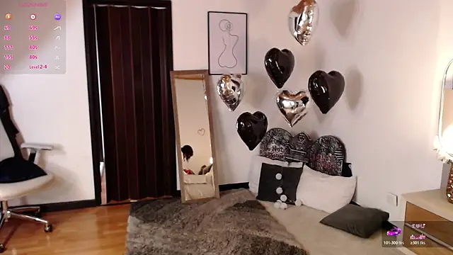 Snapshot of Lina_Montclair chatting on October 2025 07:16:02 PM Lina Montclair online show from October 2025 07:16:02 PM