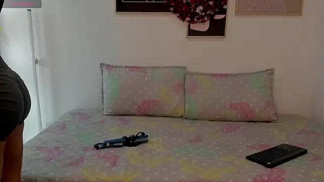 lycoris 19 online show from December 2025 09:34:02 PM