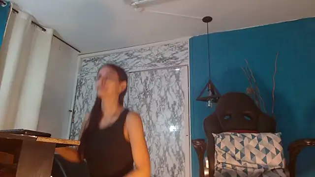 hanna mooreee online show from March 2026 07:06:01 PM