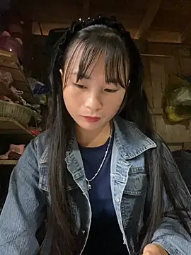 Sunyinn online show from September 2025 12:49:01 AM