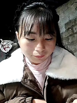 Sunyinn online show from November 2025 02:33:01 AM