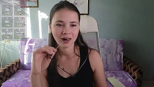 LuciaSenual online show from October 2025 12:06:02 PM