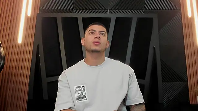 marco garciia  online show from October 2025 11:14:01 PM