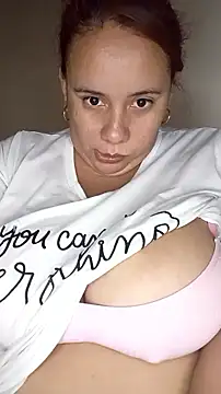 Snapshot of luzdanna chatting on October 2025 04:40:02 PM luzdanna online show from October 2025 04:40:02 PM