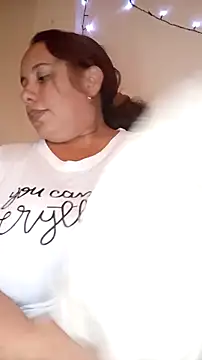 Snapshot of luzdanna chatting on November 2025 06:43:01 PM luzdanna online show from November 2025 06:43:01 PM