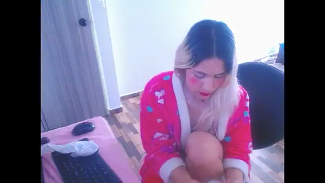 Snapshot of mystica_25 chatting on November 2025 03:45:01 PM mystica 25 online show from November 2025 03:45:01 PM