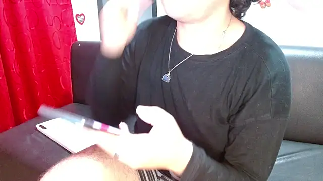 Lady Evelynn online show from December 2025 11:42:02 PM