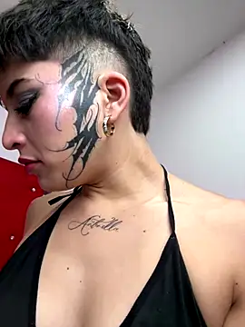 DayanaDG online show from November 2025 11:51:01 PM