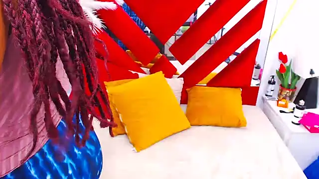 AmbarSmit online show from December 2025 09:01:01 PM