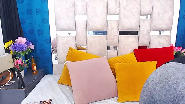 AmbarSmit online show from January 2026 07:18:01 PM