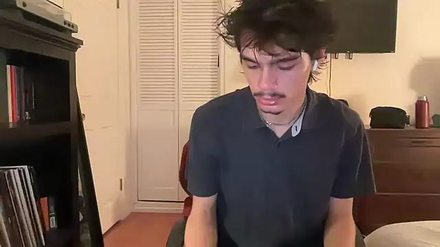 Snapshot of cowboyydiego chatting on November 2025 07:41:02 PM cowboyydiego online show from November 2025 07:41:02 PM