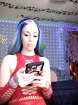 Purple2StayThnxx online show from April 2026 11:13:02 PM