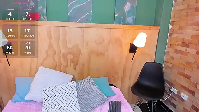 Snapshot of milavega_ chatting on November 2025 12:26:01 PM milavega online show from November 2025 12:26:01 PM