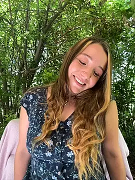 Snapshot of sashapulse chatting on November 2025 03:03:02 PM sashapulse online show from November 2025 03:03:02 PM