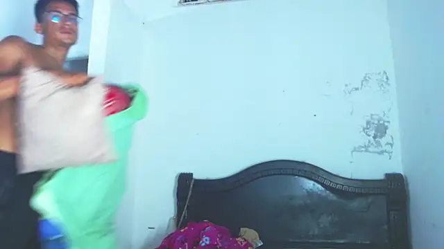 Snapshot of Jacobandluna chatting on November 2025 12:46:02 AM Jacobandluna online show from November 2025 12:46:02 AM