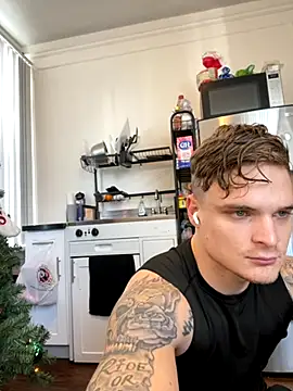 Snapshot of King_Kev_ chatting on November 2025 05:56:02 PM King Kev online show from November 2025 05:56:02 PM