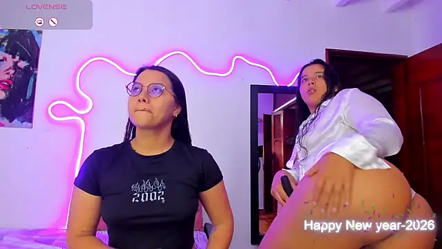 Dilan and Mia online show from January 2026 12:51:01 PM