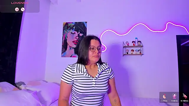 Dilan and Mia online show from February 2026 08:45:01 PM