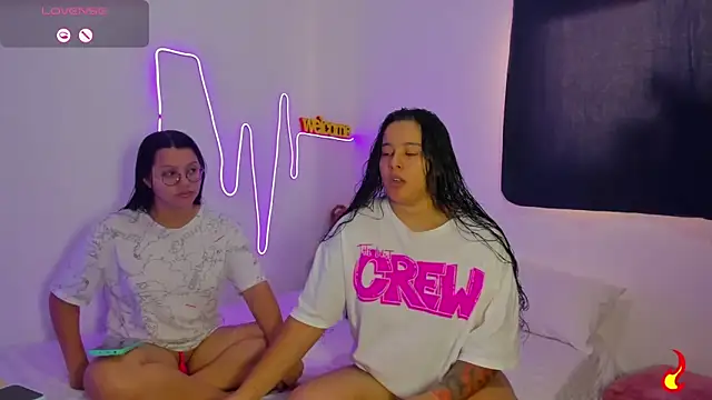 Dilan and Mia online show from June 2026 03:36:01 PM