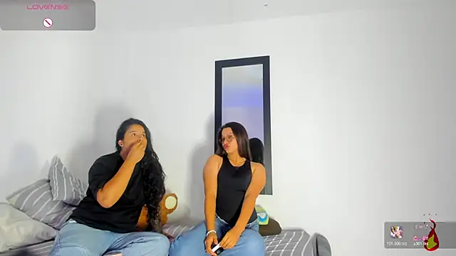 Dilan and Mia online show from June 2026 08:24:01 PM