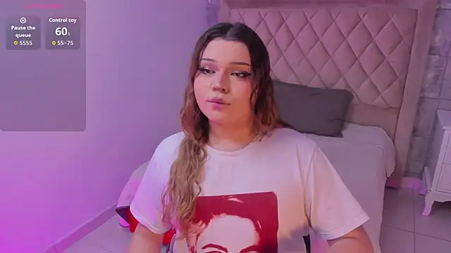 Snapshot of Maxxxine1 chatting on September 2025 05:20:02 AM Maxxxine1 online show from September 2025 05:20:02 AM