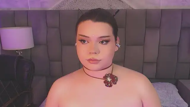 Snapshot of Maxxxine1 chatting on November 2025 04:37:02 AM Maxxxine1 online show from November 2025 04:37:02 AM