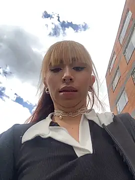 Snapshot of Sallem_Pink chatting on September 2025 01:11:02 PM Sallem Pink online show from September 2025 01:11:02 PM