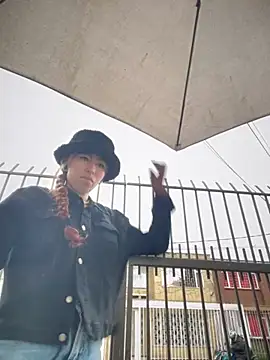 Snapshot of Sallem_Pink chatting on November 2025 10:58:02 AM Sallem Pink online show from November 2025 10:58:02 AM