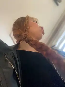 Snapshot of Sallem_Pink chatting on November 2025 11:09:01 AM Sallem Pink online show from November 2025 11:09:01 AM