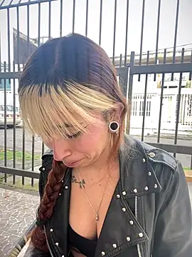 Snapshot of Sallem_Pink chatting on December 2025 11:37:01 AM Sallem Pink online show from December 2025 11:37:01 AM