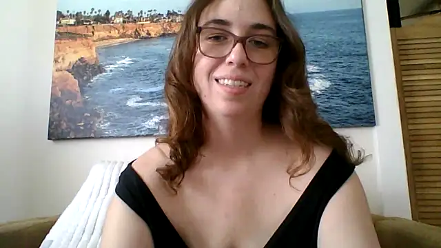 Snapshot of sweetsocalgirl chatting on May 2026 10:04:01 PM sweetsocalgirl online show from May 2026 10:04:01 PM