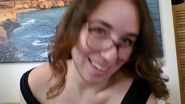 Snapshot of sweetsocalgirl chatting on May 2026 11:02:02 PM sweetsocalgirl online show from May 2026 11:02:02 PM