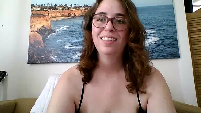 Snapshot of sweetsocalgirl chatting on May 2026 12:05:01 AM sweetsocalgirl online show from May 2026 12:05:01 AM