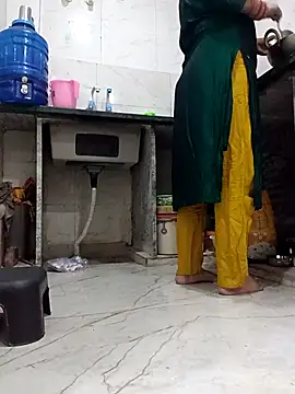 kajal 01raj online show from November 2025 05:07:01 AM