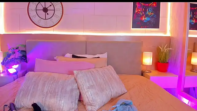 Snapshot of Meloddy_Rose chatting on November 2025 03:39:01 AM Meloddy Rose online show from November 2025 03:39:01 AM