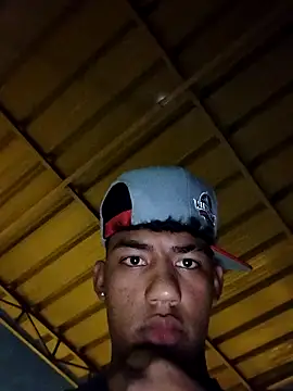 Snapshot of Lale-Adrian chatting on November 2025 03:17:02 AM Lale-Adrian online show from November 2025 03:17:02 AM