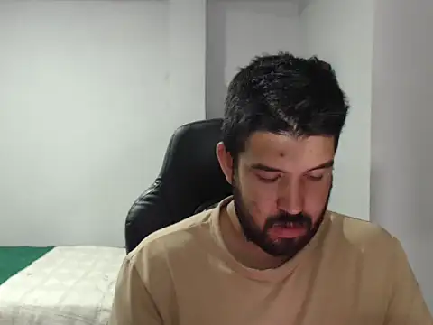 Axel11113 online show from December 2025 02:06:02 AM