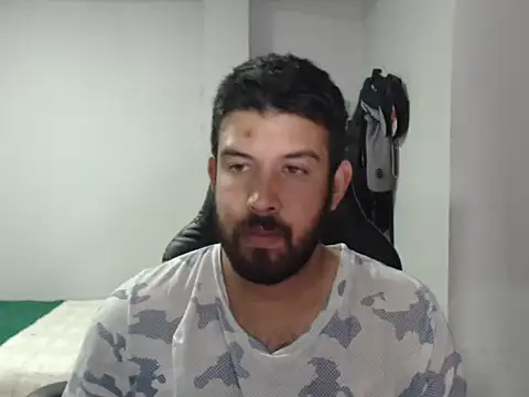 Axel11113 online show from December 2025 02:16:02 AM