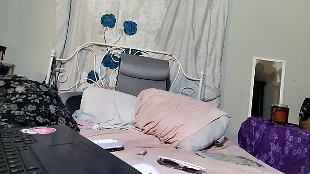 g0lden are0las89 online show from March 2026 10:29:02 AM