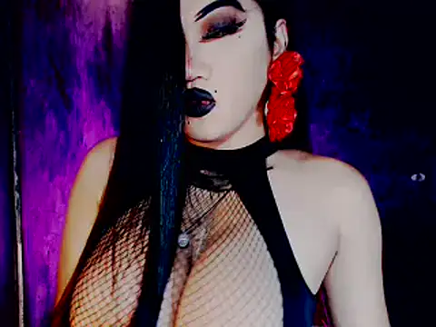 Snapshot of Mistress4fun chatting on October 2025 05:06:01 AM Mistress4fun online show from October 2025 05:06:01 AM