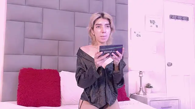 Snapshot of Noah_Bells chatting on December 2025 11:47:01 AM Noah Bells online show from December 2025 11:47:01 AM