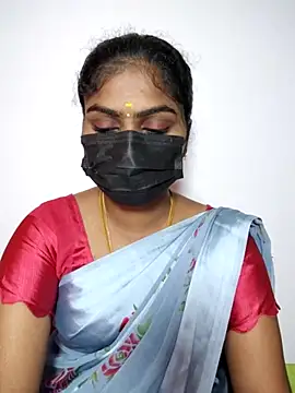 Snapshot of Tamil_Princess12 chatting on October 2025 05:45:01 PM Tamil Princess12 online show from October 2025 05:45:01 PM